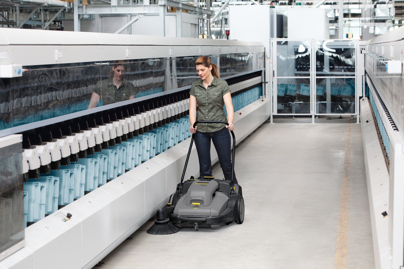 Kehr- und Kehrsaugmaschinen KM 70/30 C BP PACK ADV