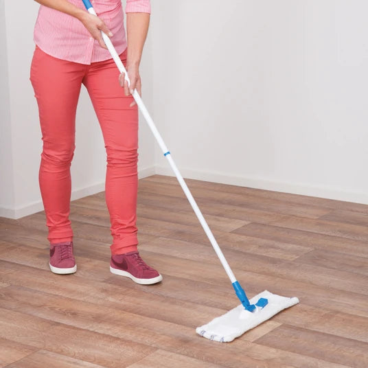 Parkett und Holz Reiniger Produkt 55