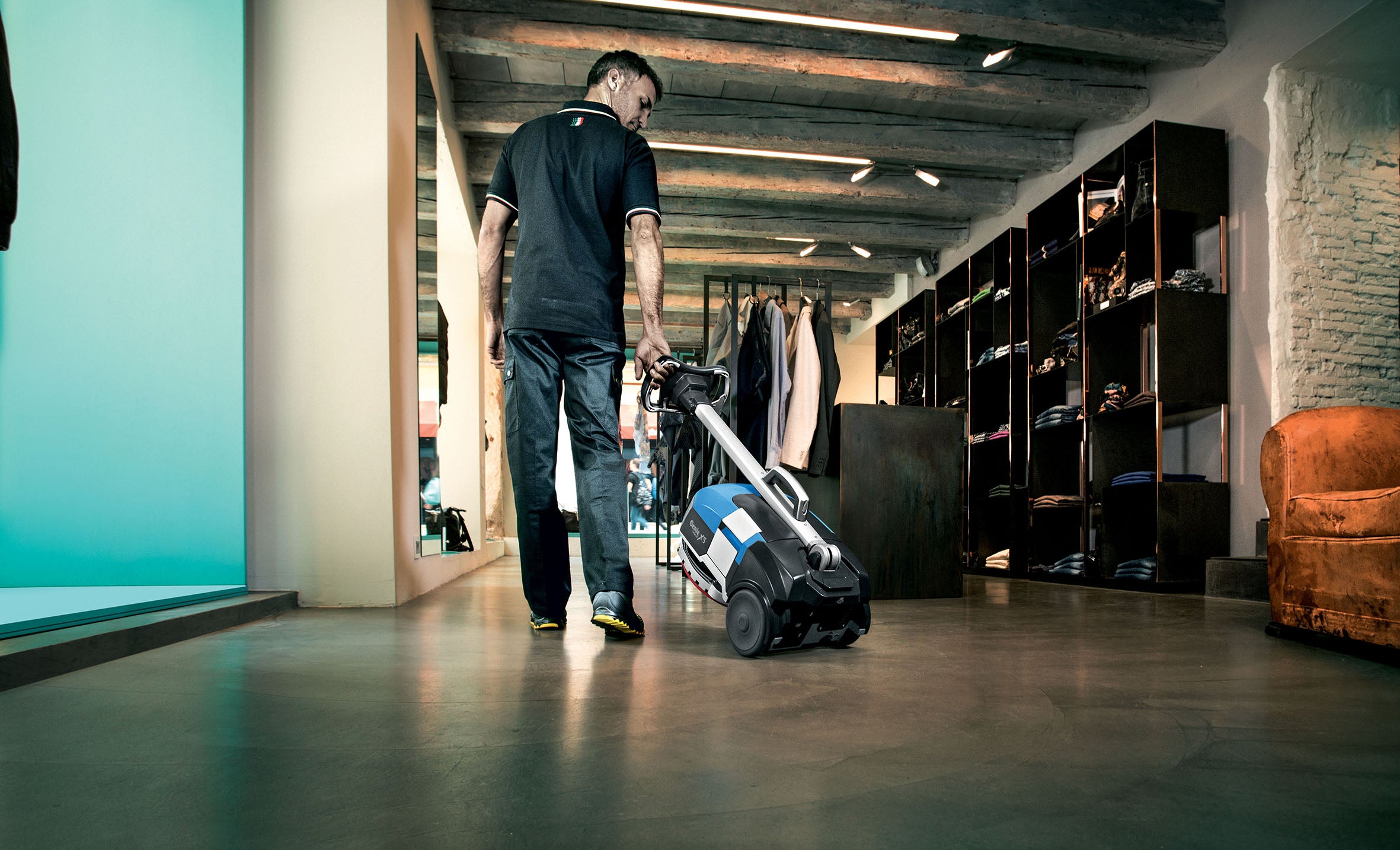 GENIE XS LADEGERÄT STECKER UK MIT PAD-TREIBTELLER